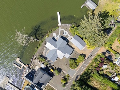 Lakefront home at the Oregon Coast, this single level this home - photo 44