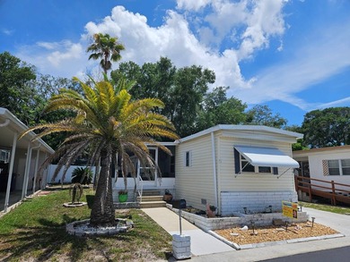 Welcome to Centrally Located Sunshine Lake Estates in Beautiful - photo 4