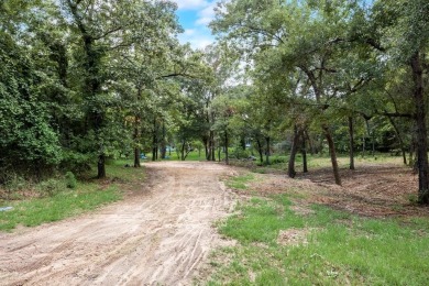 Lake Lot For Sale in Mabank, Texas