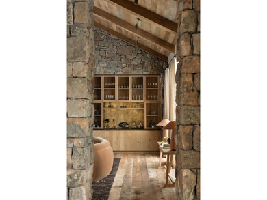 A brand-new, turnkey mountain estate by FOX ESTATES. Positioned - photo 14