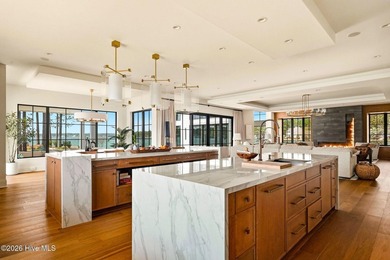 Just minutes from Pinehurst's world-renowned golf, dining, and - photo 19