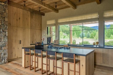 A brand-new, turnkey mountain estate by FOX ESTATES. Positioned - photo 19