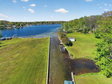 A TRULY RARE LAKEFRONT FIND! - photo 6