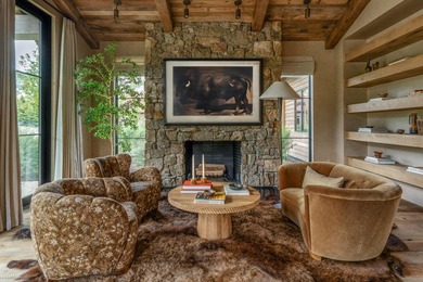 A brand-new, turnkey mountain estate by FOX ESTATES. Positioned - photo 25