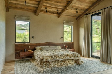 A brand-new, turnkey mountain estate by FOX ESTATES. Positioned - photo 26
