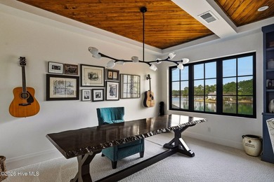 Just minutes from Pinehurst's world-renowned golf, dining, and - photo 27