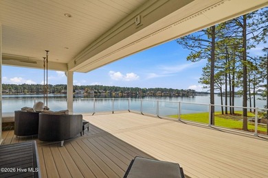 Just minutes from Pinehurst's world-renowned golf, dining, and - photo 34