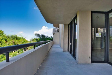 Beautifully renovated 2-bedroom, 2-bath corner residence on the - photo 36
