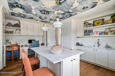 Just minutes from Pinehurst's world-renowned golf, dining, and - photo 39