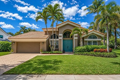 Rare Lakefront Opportunity in Glen Oaks at Colonnade! Situated - photo 1