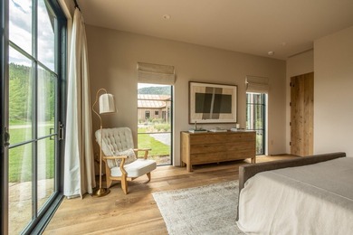 A brand-new, turnkey mountain estate by FOX ESTATES. Positioned - photo 46