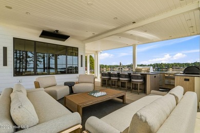 Just minutes from Pinehurst's world-renowned golf, dining, and - photo 49
