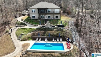 Neely Henry Lake Home For Sale in Southside Alabama