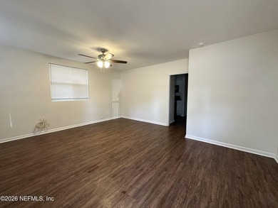 Your chance to add to your investment portfolio! This Duplex is - photo 3