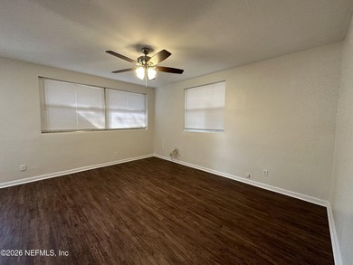 Your chance to add to your investment portfolio! This Duplex is - photo 7