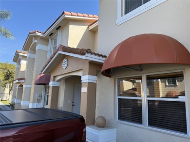 Kendale Lakes Area Townhome/Townhouse For Sale in Miami Florida