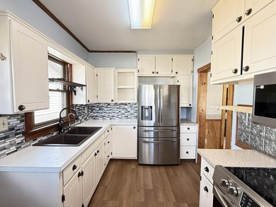 Looking for a versatile Ortonville home that blends comfort - photo 3