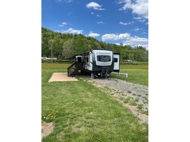 Welcome to your mountain getaway! Lot #56 is home to a - photo 4
