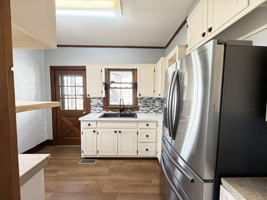 Looking for a versatile Ortonville home that blends comfort - photo 6