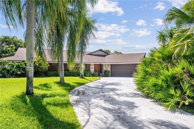 (private lake, pond, creek) Home For Sale in Jensen Beach Florida