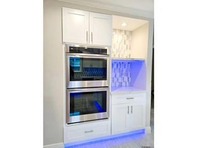 Completely updated on a Double Lot featuring an all new Kitchen - photo 17