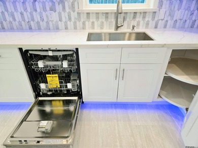 Completely updated on a Double Lot featuring an all new Kitchen - photo 18