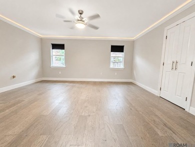 Completely updated on a Double Lot featuring an all new Kitchen - photo 24