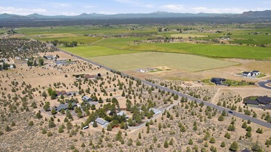 A prime, spacious 5 acre Powell Butte property is on the market! - photo 38