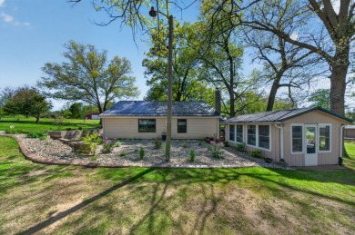 A TRULY RARE LAKEFRONT FIND! - photo 19