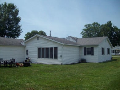 Spacious and well maintained 2 bedroom ranch sitting on a large - photo 9