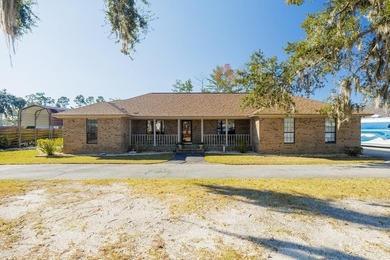 Lake Park living at its finest! This custom-built home truly - photo 2