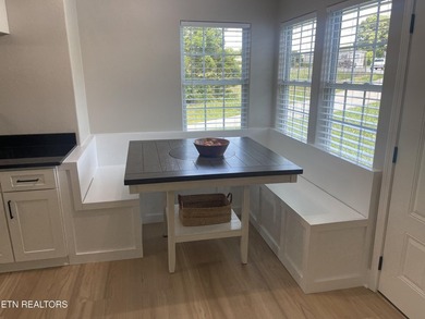 Move in ready and packed with updates! This well maintained 3 - photo 10