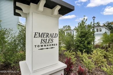 MOVE IN READY! This Lennar Town Home features the MIA floor plan - photo 2
