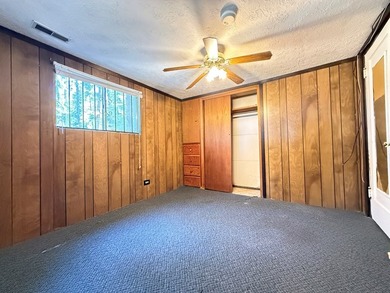 3 bedroom/2 bath home with peekaboo lake views await your - photo 13
