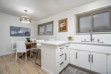 Beautifully Updated Point Loma Townhome in the Highly - photo 16