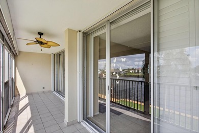 FABULOUS UPDATED 2 BEDROOM 2 BATH CONDO DIRECTLY ON THE - photo 32