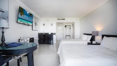Welcome to Ocean Manor Condo in Fort Lauderdale, where - photo 3
