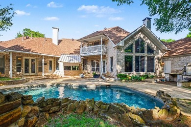 Exquisite luxury living awaits in this stunning estate nestled - photo 5