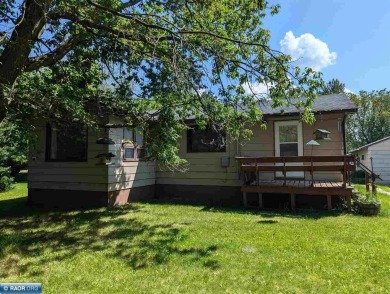 Rainy Lake Home For Sale in International Falls Minnesota