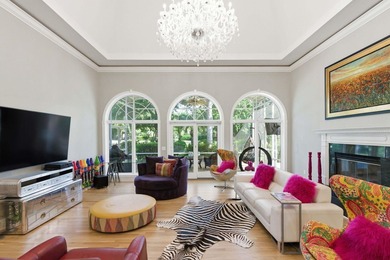 This stately home in Coosaw Creek Country Club is located on a - photo 18