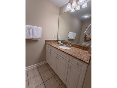 The ultimate in flexibility! This spacious three-bedroom - photo 22