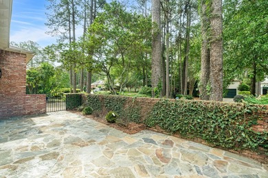 Welcome to this beautiful Canebrake garden home featuring a - photo 6