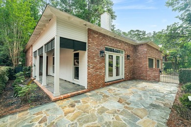 Welcome to this beautiful Canebrake garden home featuring a - photo 8