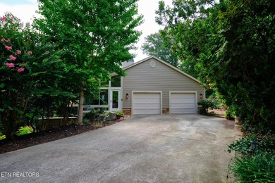 Discover Elevated Lakefront Living on Beautiful Tellico Lake - photo 7