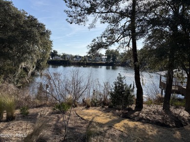 Build your dream home on the largest lot in the new beautiful - photo 11