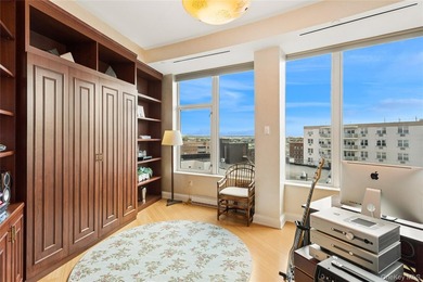 Experience penthouse living at its finest in one of Long Beach's - photo 16