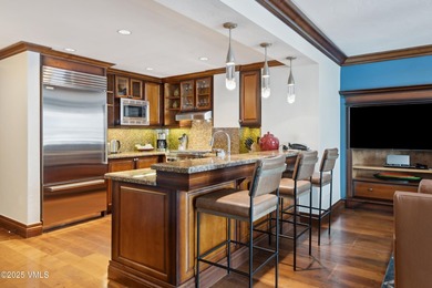 As a resident, you'll take pleasure in the Park Hyatt's luxury - photo 16