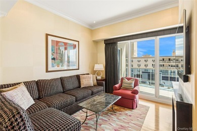 Experience penthouse living at its finest in one of Long Beach's - photo 17