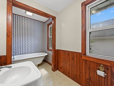 Welcome to this beautifully updated 4-bedroom, 2-bath home - photo 18