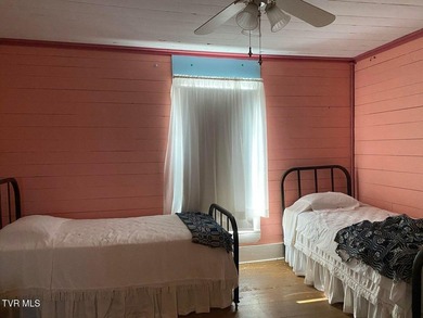Welcome to the Historic Hilldale Farm, a remarkable Greene - photo 20